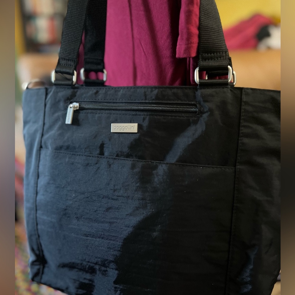NWT Large Black Baggallini Shoulder/Hand Bag